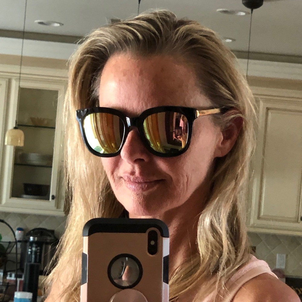 Black & Pink Statement Mirror Lense Sunglasses - Picture 8 of 9